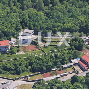 VIŠKOVO - građevinsko zemljište 1648m2 s dva prilazna puta