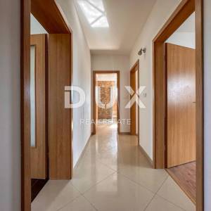 VIŠKOVO, MARČELJI - 2S+DB, 76m2, novija zgrada, terasa