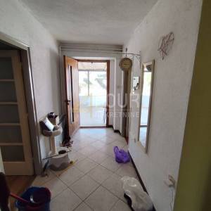 Viškovo - Marčelji, dvojna kuća - starina, garaža i konoba