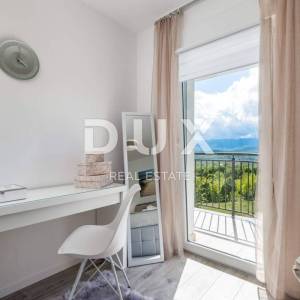 VIŠKOVO, MARČELJI- exluzivni dvoetažni stan 144m2 s korištenjem bazena - pogled na more