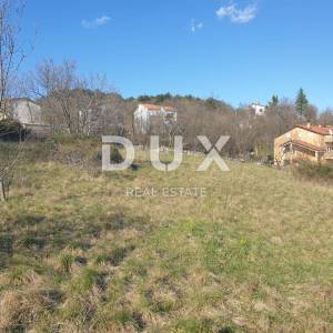 VIŠKOVO MARČELJI-  građevinsko zemljište 4701m2 sa pogledom na more za stambenu zgradu stanove/ obiteljsku kuću 