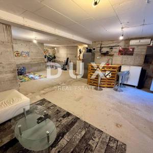 VIŠKOVO, MARINIĆI - 2S+DB, terasa, konoba 55 m2, okućnica 130m2