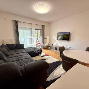 VIŠKOVO, MARINIĆI - 2S+DB, terasa, konoba 55 m2, okućnica 130m2