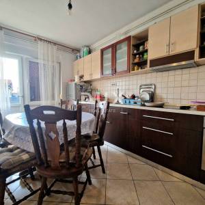 VIŠKOVO, MARINIĆI - 3S+DB s okućnicom od 290m2