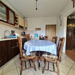 VIŠKOVO, MARINIĆI - 3S+DB s okućnicom od 290m2