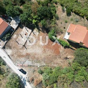 VIŠKOVO, MARINIĆI- građevinsko zemljište 1700m2 za stambenu zgradu - stanove/ obiteljsku kuću 