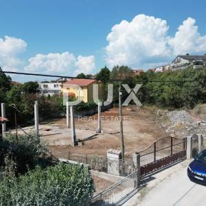 VIŠKOVO, MARINIĆI- građevinsko zemljište 1700m2 za stambenu zgradu - stanove/ obiteljsku kuću 