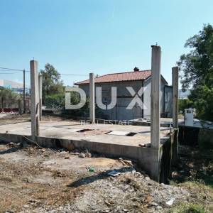 VIŠKOVO, MARINIĆI- građevinsko zemljište 1700m2 za stambenu zgradu - stanove/ obiteljsku kuću 