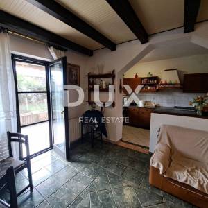 VIŠKOVO, MARINIĆI - Stan površine 100 + 60 m2