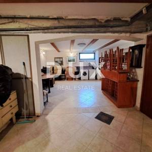 VIŠKOVO, MARINIĆI - Stan površine 100 + 60 m2