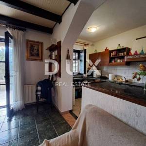 VIŠKOVO, MARINIĆI - Stan površine 100 + 60 m2