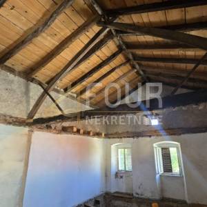Viškovo, samostojeća kuća za adaptaciju, 120m2
