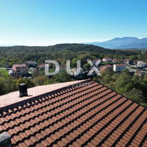 VIŠKOVO, SARŠONI- prekrasna kuća 320m2 s uređenom okućnicom 900m2 + pomoćni objekt + garaža