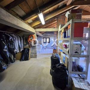 VIŠKOVO, SARŠONI- prekrasna kuća 320m2 s uređenom okućnicom 900m2 + pomoćni objekt + garaža