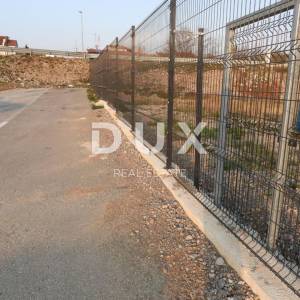VIŠKOVO- zemljište 3350m2 na frekventnoj lokaciji za najam
