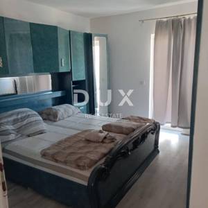 VODICE, ŠIBENIK - PRILIKA! Kuća s 5 apartmana na mirnoj lokaciji 