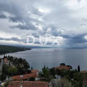 VOLOSKO, OPATIJA- stan 103m2 prizemlje s panoramskim pogledom na more + okoliš 