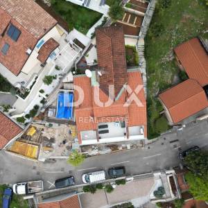 VOLOSKO, OPATIJA- stan 121m2 s panoramskim pogledom na more
