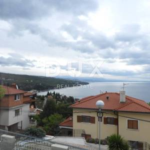 VOLOSKO, OPATIJA- stan 121m2 s panoramskim pogledom na more