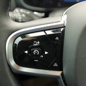 Volvo V60 2.0D B4 AUTOMATIK *LED, NAVIGACIJA, KAMERA*