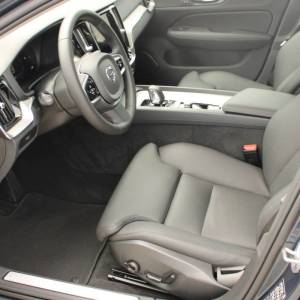 Volvo V60 2.0D B4 AUTOMATIK *LED, NAVIGACIJA, KAMERA*