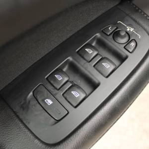 Volvo V60 Karavan 2.0D B4 AUTOMATIK *LED,NAVIGACIJA,KAMERA*