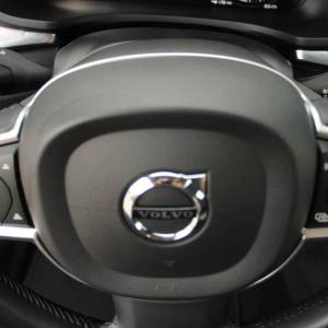 Volvo V60 Karavan 2.0D B4 AUTOMATIK *LED,NAVIGACIJA,KAMERA*