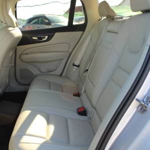 Volvo V60 T6 AWD Recharge Inscription *LED, NAVIGACIJA, KAMERA*