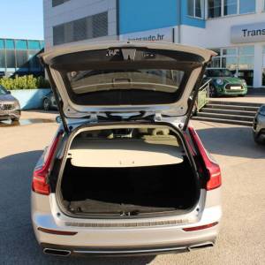 Volvo V60 T6 AWD Recharge Inscription *LED, NAVIGACIJA, KAMERA*