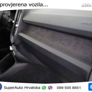Volvo XC40 2.0 B3 Aut. Momentum 163 KS, LED+TEM+NAVI+ASIST