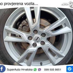 Volvo XC40 2.0 B3 Aut. Plus Bright 163 KS, LED+TEM+GR SJED+KAM+ASIST