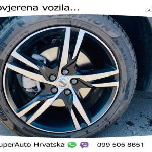 Volvo XC40 2.0 B3 Aut. Plus Dark 163 KS, ACC+KAM+LED+GR SJED+PANO+VIRT+ASIST