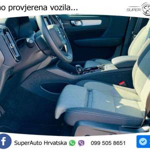 Volvo XC40 2.0 B3 Aut. Plus Dark 163 KS, ACC+KAM+LED+GR SJED+PANO+VIRT+ASIST