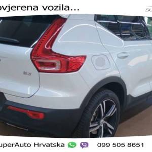Volvo XC40 2.0 B3 Aut. Plus Dark 163 KS, ACC+KAM+LED+GR SJED+PANO+VIRT+ASIST