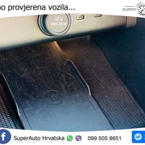 Volvo XC40 2.0 B3 Aut. Plus Dark 163 KS, ACC+KAM+LED+GR SJED+PANO+VIRT+ASIST