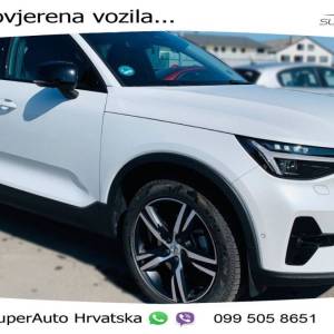 Volvo XC40 2.0 B3 Aut. Plus Dark 163 KS, ACC+KAM+LED+GR SJED+PANO+VIRT+ASIST