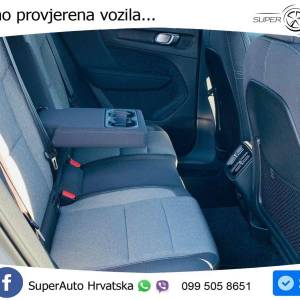 Volvo XC40 2.0 B3 Aut. Plus Dark 163 KS, ACC+KAM+LED+GR SJED+PANO+VIRT+ASIST