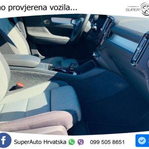 Volvo XC40 2.0 B3 Aut. Plus Dark 163 KS, ACC+KAM+LED+GR SJED+PANO+VIRT+ASIST