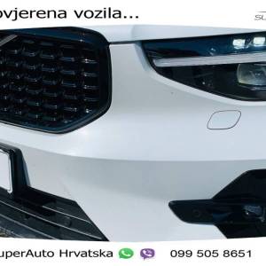 Volvo XC40 2.0 B3 Aut. Plus Dark 163 KS, ACC+KAM+LED+GR SJED+PANO+VIRT+ASIST