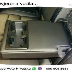 Volvo XC40 2.0 B3 Aut. Plus Dark 163 KS, ACC+LED+360+GR SJED+VIRT+PANO