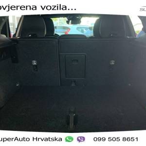 Volvo XC40 2.0 B3 Aut. Plus Dark 163 KS, ACC+LED+360+GR SJED+VIRT+PANO