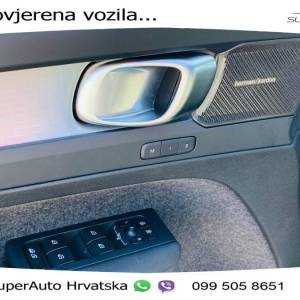 Volvo XC40 2.0 B3 Aut. Plus Dark 163 KS, ACC+LED+360+GR SJED+VIRT+PANO
