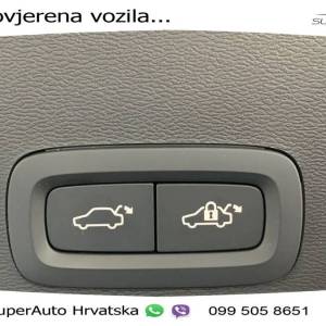 Volvo XC40 2.0 B3 Aut. Plus Dark 163 KS, ACC+LED+360+GR SJED+VIRT+PANO