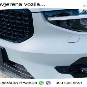 Volvo XC40 2.0 B3 Aut. Plus Dark 163 KS, ACC+LED+360+GR SJED+VIRT+PANO