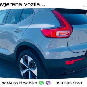 Volvo XC40 2.0 B3 Aut. Plus Dark 163 KS, ACC+LED+360+GR SJED+VIRT+PANO