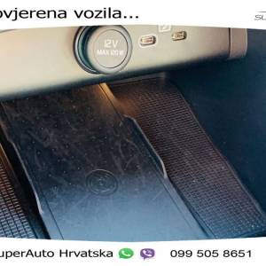 Volvo XC40 2.0 B3 Aut. Plus Dark 163 KS, ACC+LED+360+GR SJED+VIRT+PANO