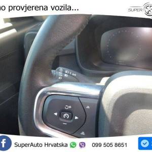 Volvo XC40 T2 1.5 Momentum Core 129 KS, LED+TEMP+GR SJED+KAM+VIRT