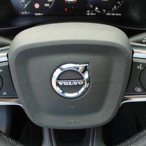 Volvo XC40 T4 Plug-in Hybrid AUTOMATIK *LED, NAVIGACIJA, KAMERA*
