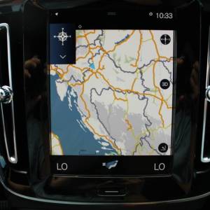Volvo XC40 T4 Plug-in Hybrid AUTOMATIK *LED, NAVIGACIJA, KAMERA*