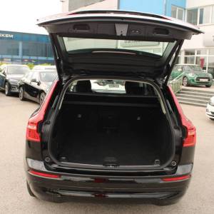 Volvo XC60 B4 2.0D AUTOMATIK *LED, NAVIGACIJA, KAMERA*